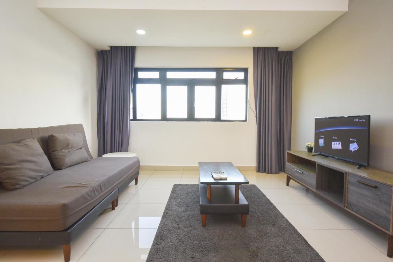 Meridin Medini Suite By Nest Home【Legoland】 Nusajaya  Exterior photo